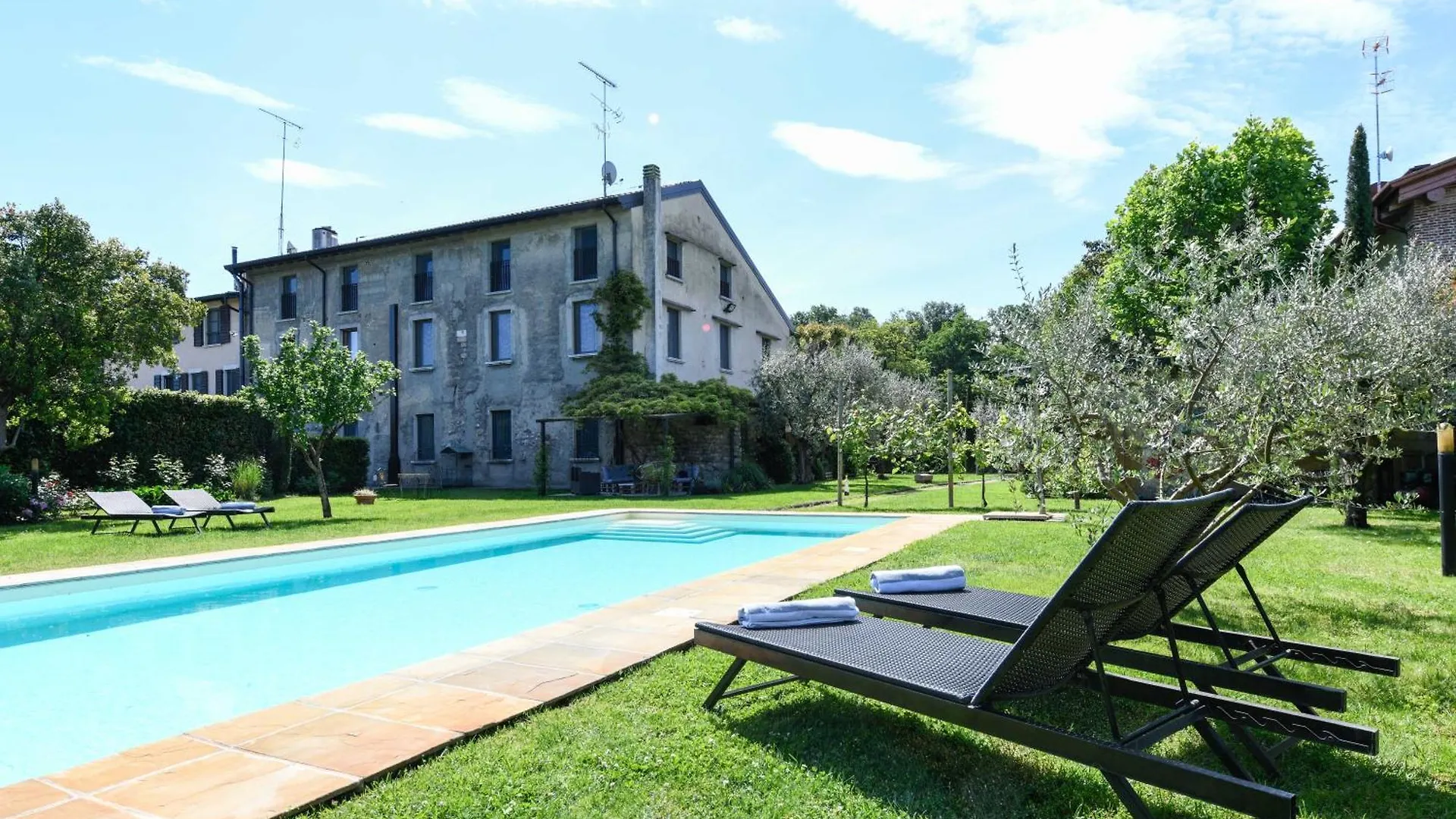 Corte Vallio Desenzano del Garda Olaszország