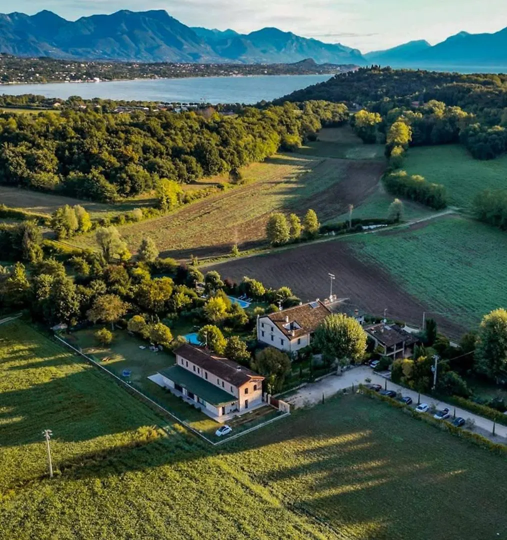 Corte Vallio Desenzano del Garda Bed & Breakfast