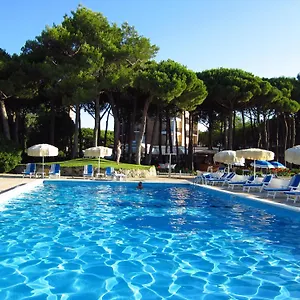 https://beau-rivage-pineta.hotelslidodijesolo.com