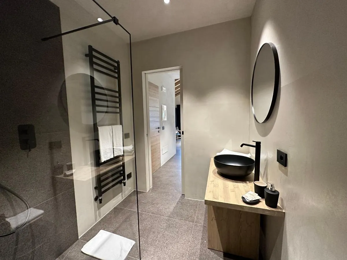 Corte Vallio Ντεζεντσάνο ντελ Γκάρντα Bed and Breakfast